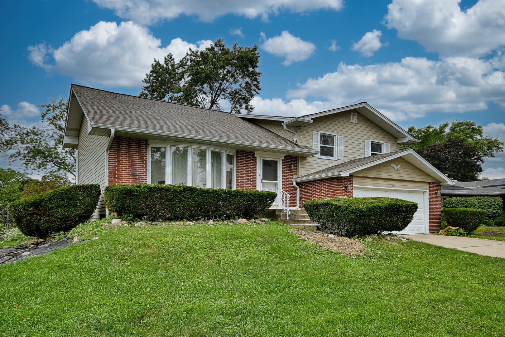 208 Sumac Lane Property Photo 1