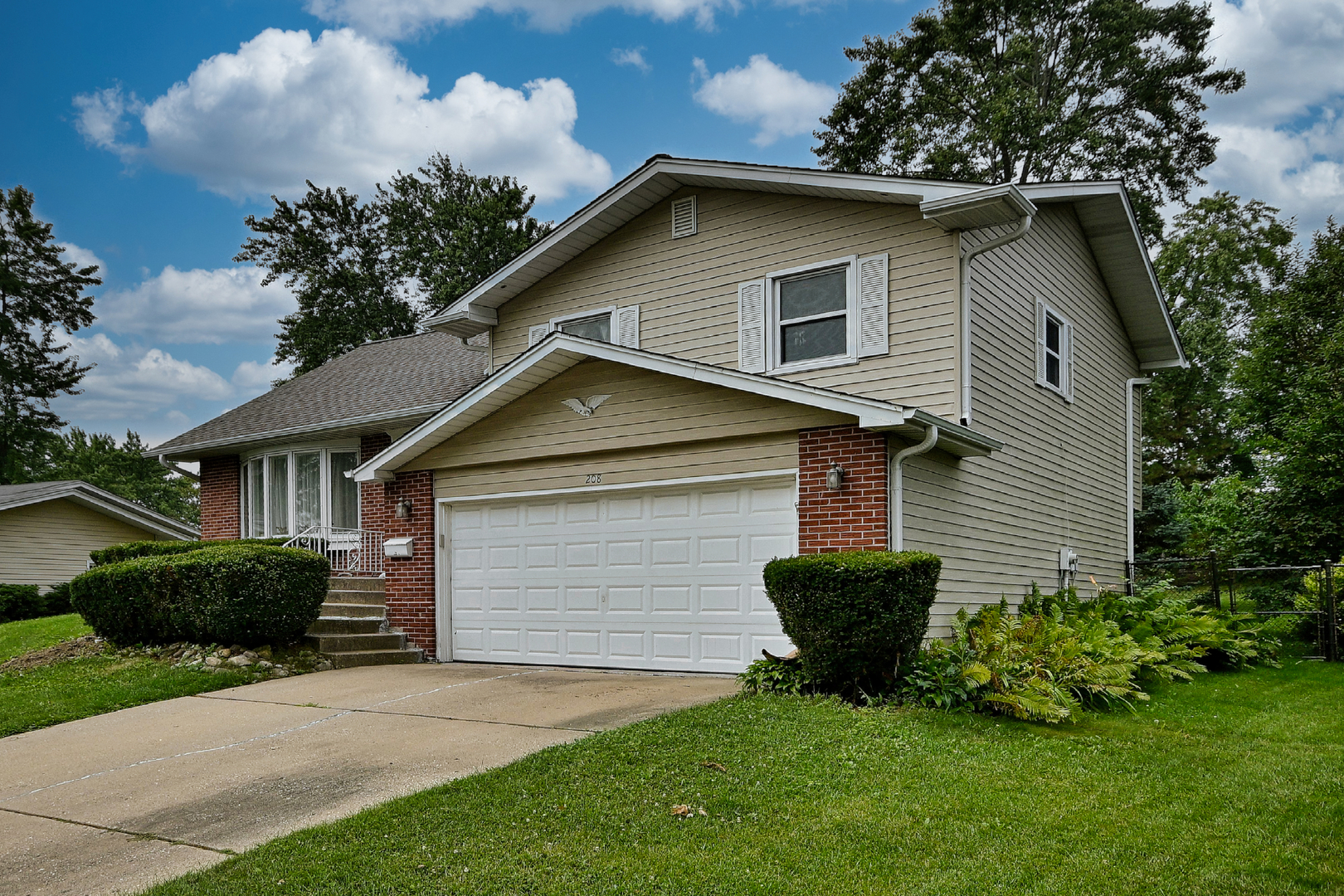 208 Sumac Lane Property Photo 2