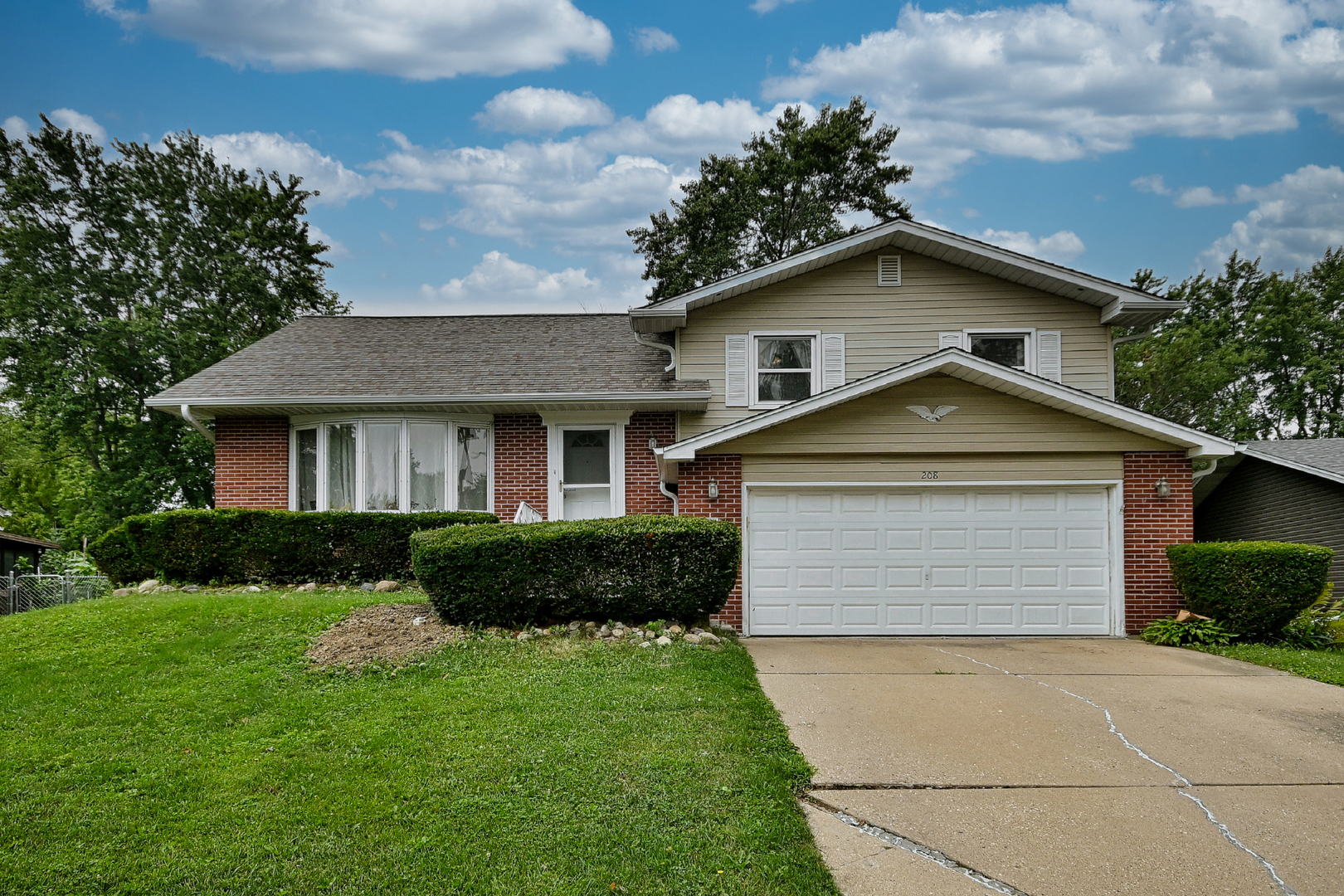 208 Sumac Lane Property Photo 3