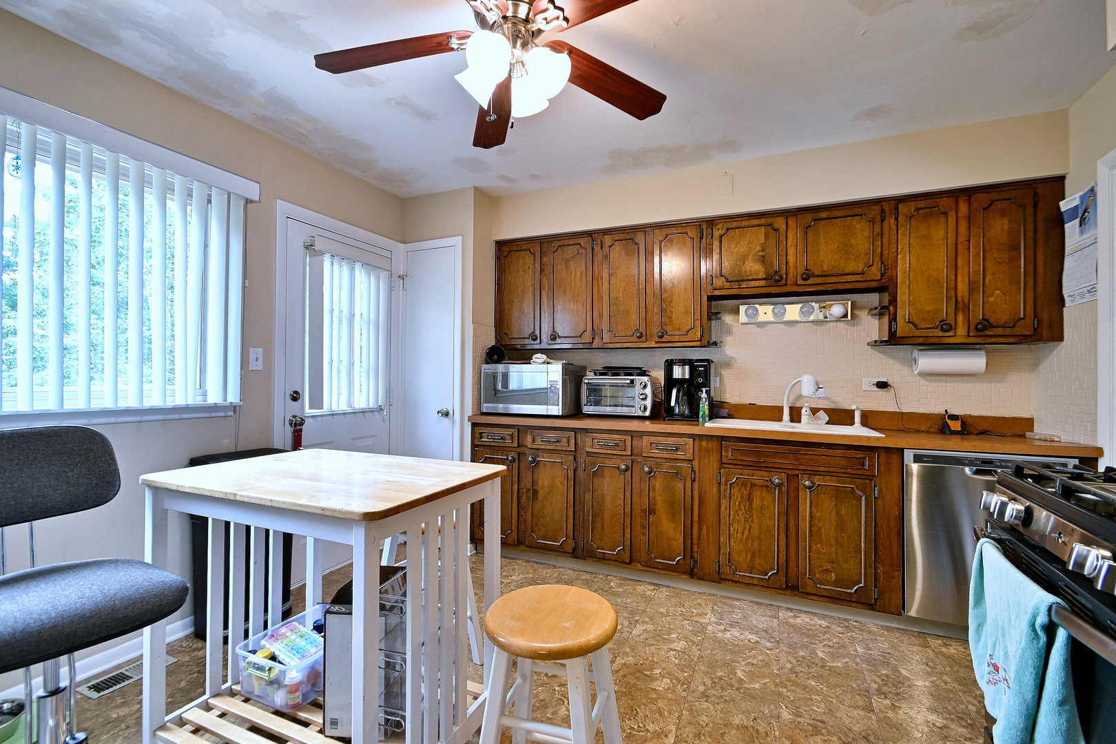 208 Sumac Lane Property Photo 6