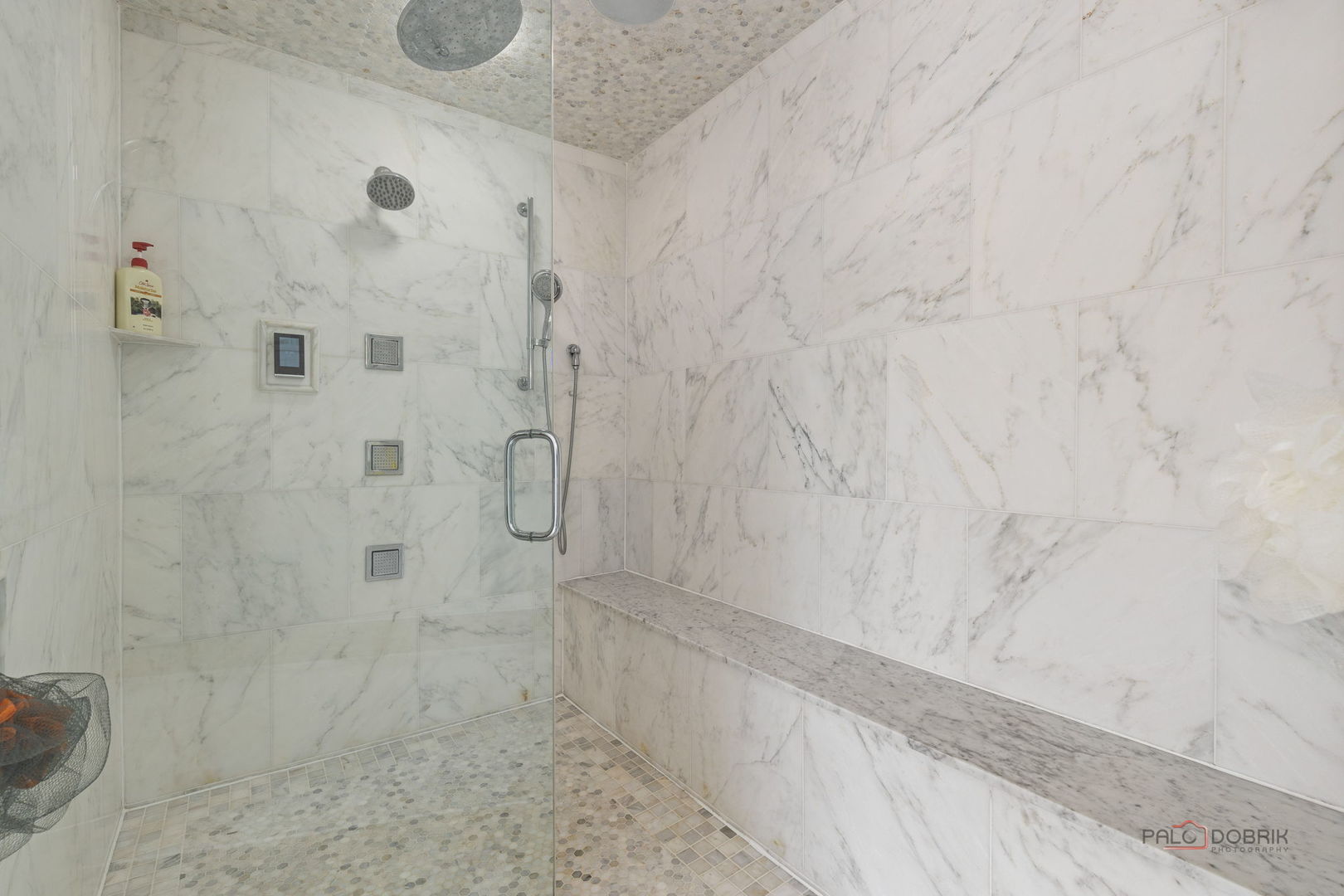 1025 S Vail Avenue Property Photo 27