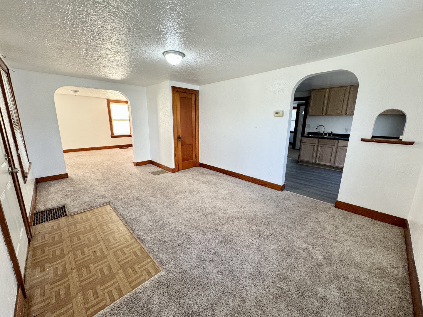 549 E Orange Street Property Photo 2