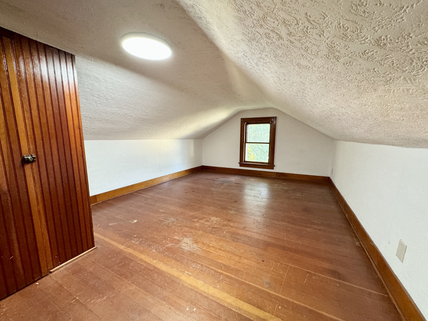549 E Orange Street Property Photo 10