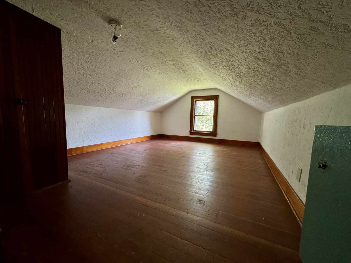549 E Orange Street Property Photo 13