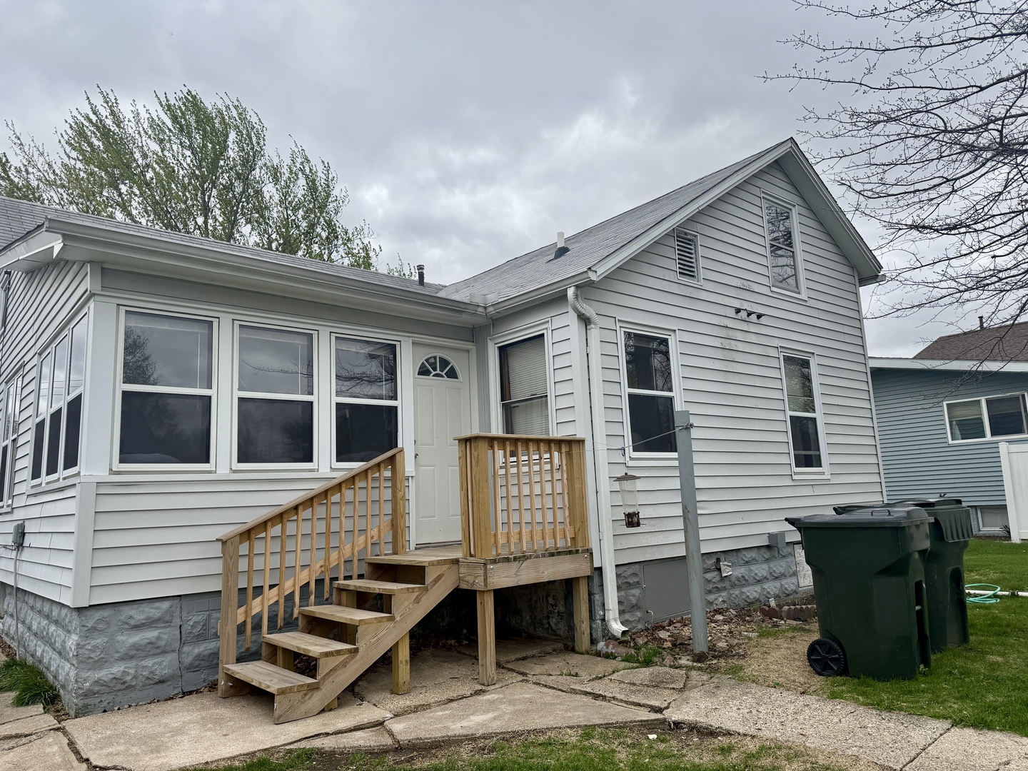 549 E Orange Street Property Photo 15