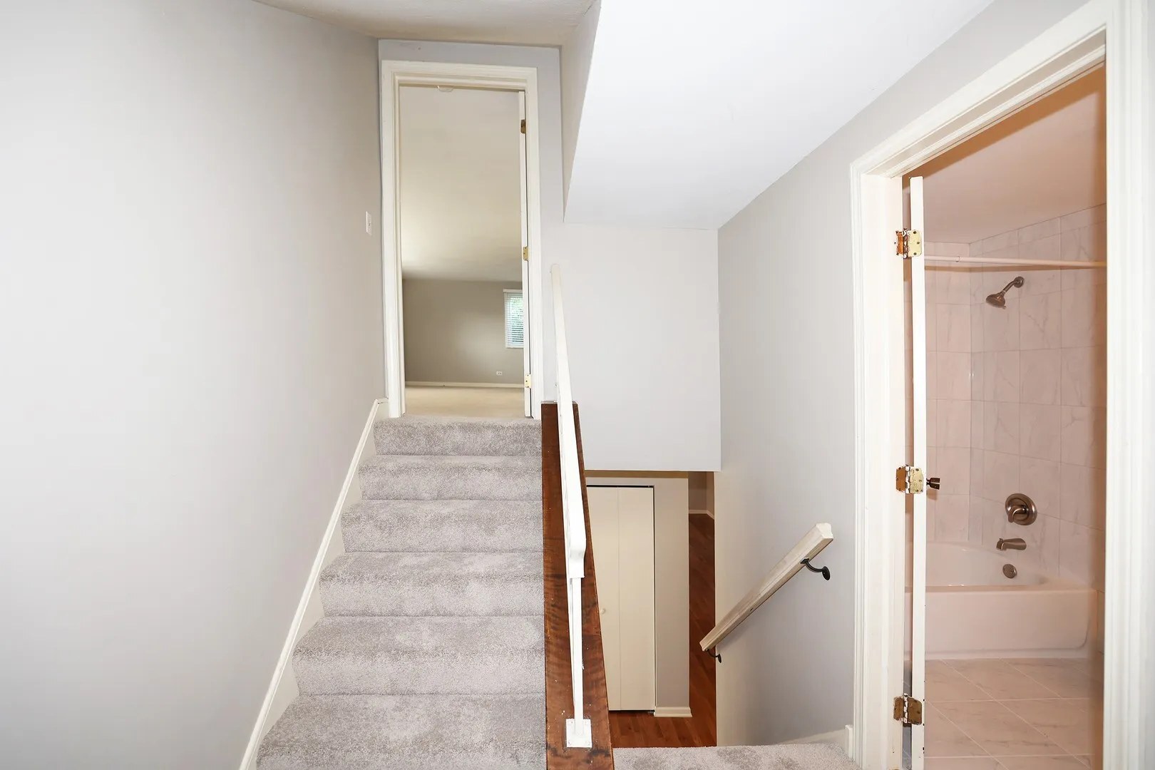 1329 Stonegate Road Property Photo 9