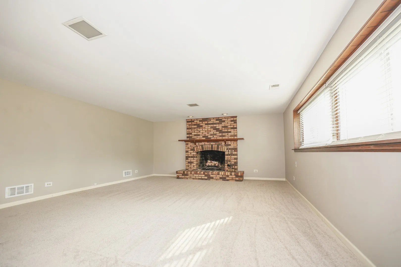 1329 Stonegate Road Property Photo 12