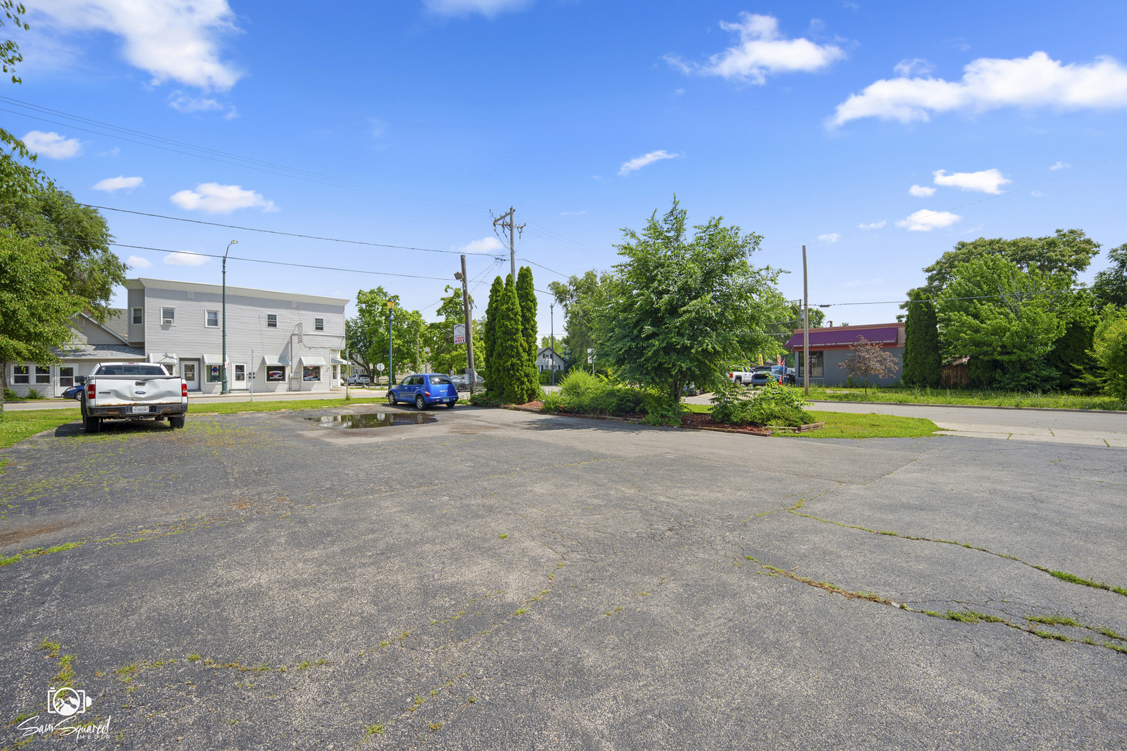 435 E Jackson Street Property Photo 3