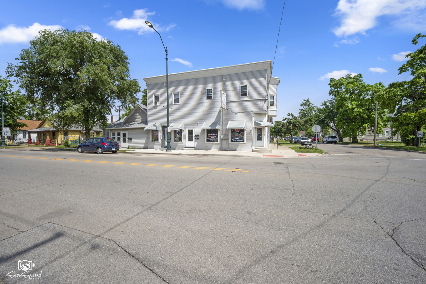 435 E Jackson Street Property Photo 4