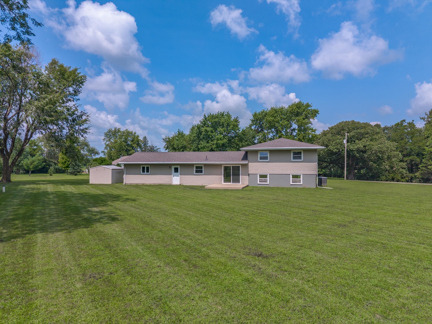 15795 E 2550 North Road Property Photo 4