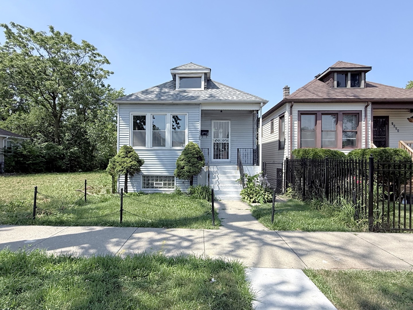 1426 W 112th Place Property Photo 2