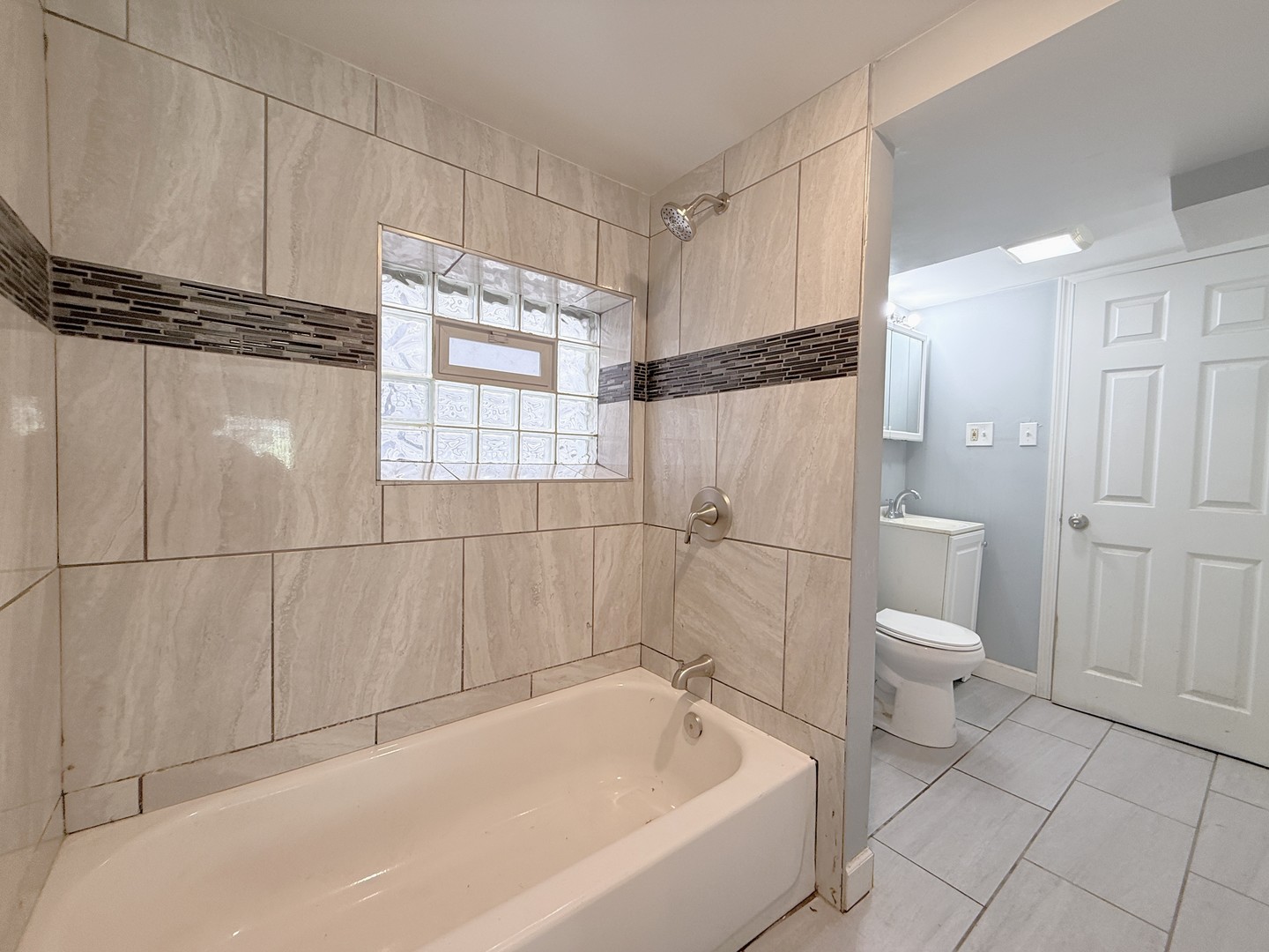 1426 W 112th Place Property Photo 18
