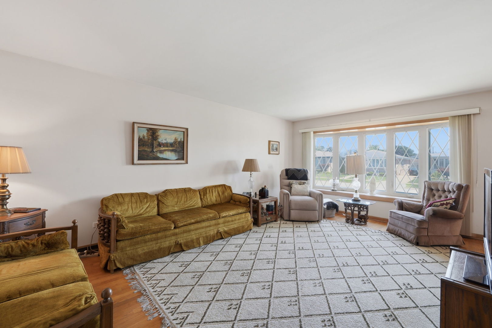 4916 N Ridgewood Avenue Property Photo 4