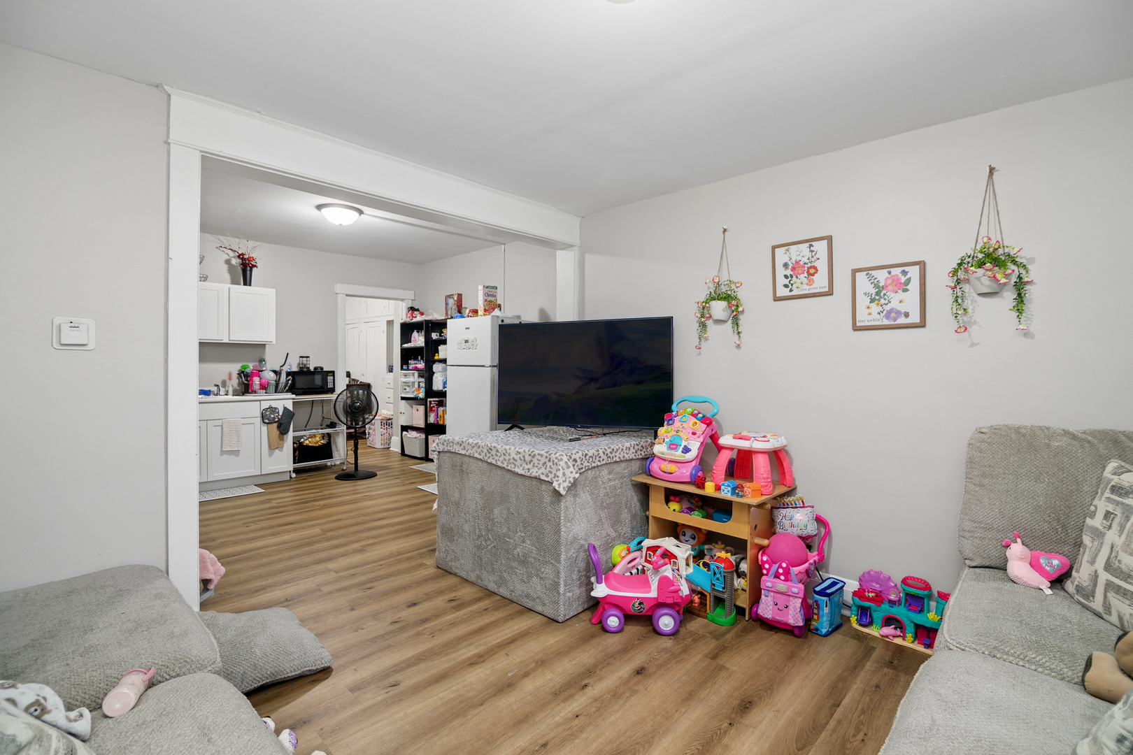 605 N Dearborn Avenue Property Photo 9
