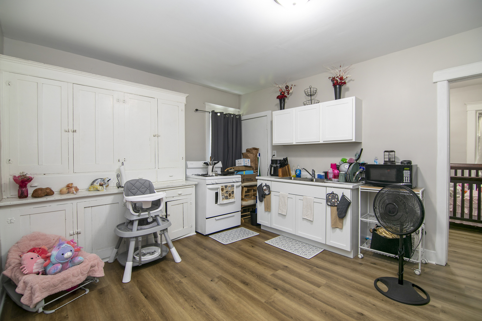 605 N Dearborn Avenue Property Photo 11