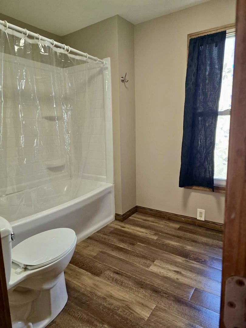 511 S Dittmer Street Property Photo 8