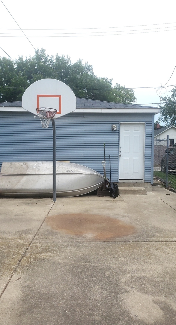 12704395 Property Photo 3