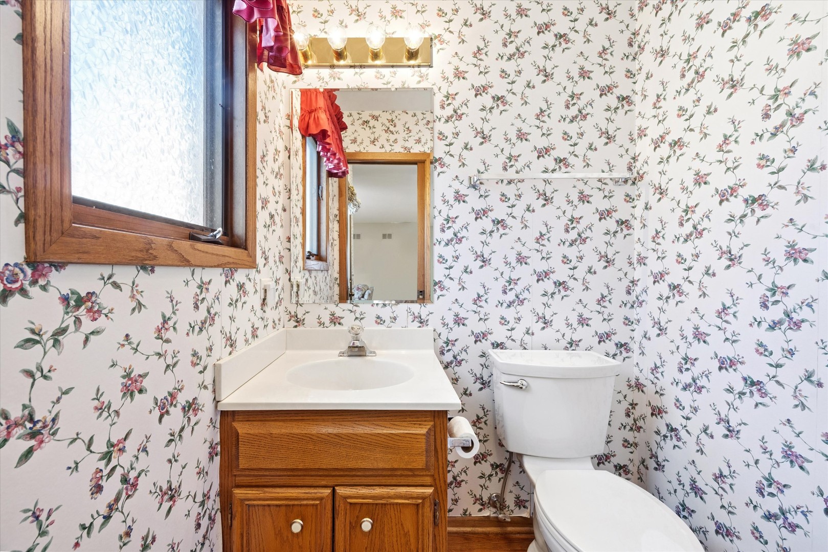 10709 S Washington Street Property Photo 8