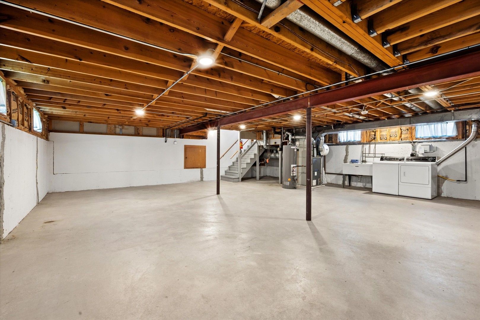 10709 S Washington Street Property Photo 15