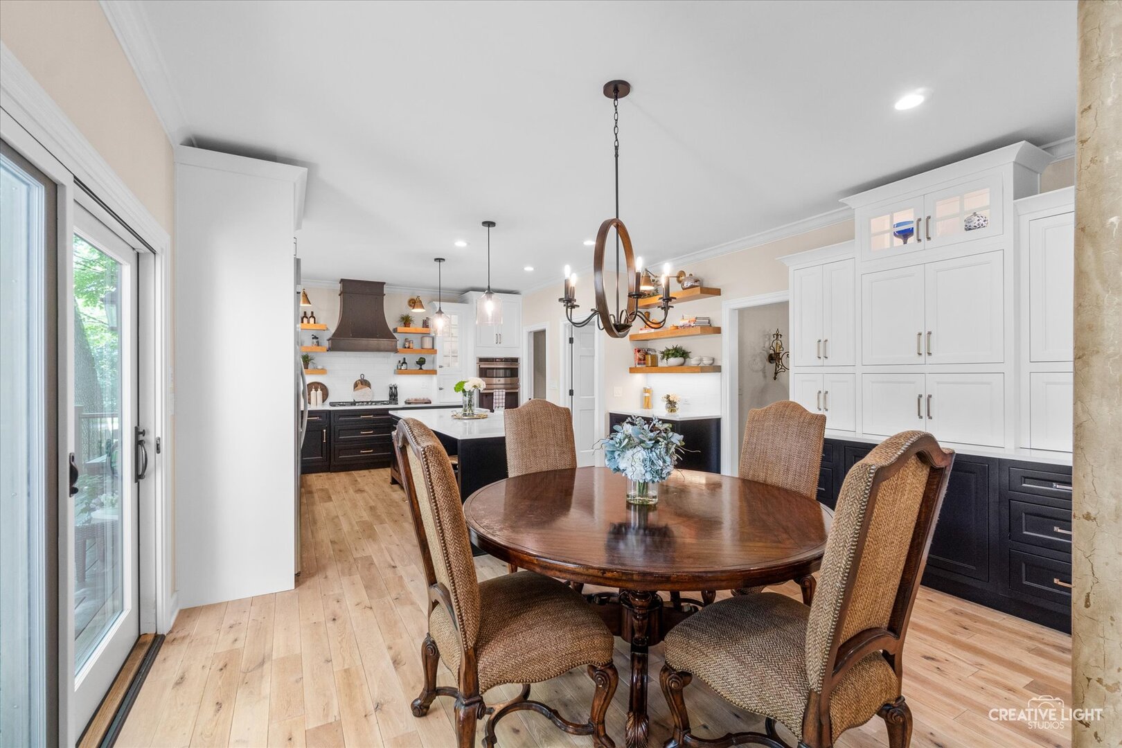 1585 Woodcrest Court Property Photo 15