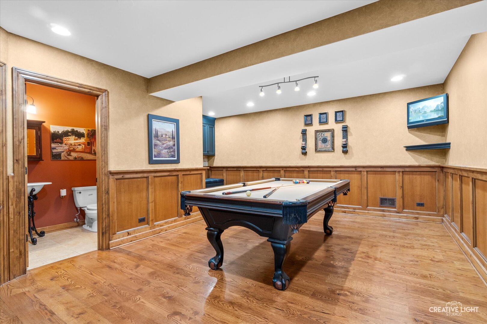 1585 Woodcrest Court Property Photo 43