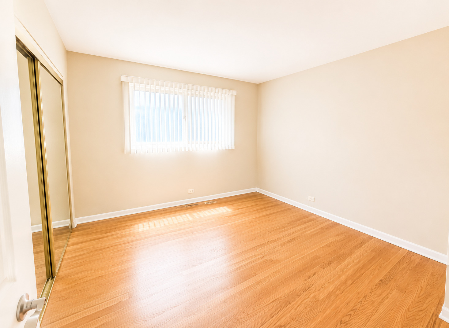 4840 Old Orchard Road Property Photo 7