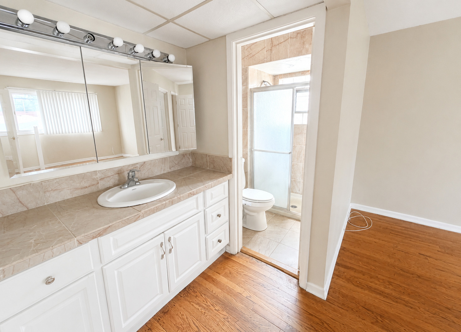 4840 Old Orchard Road Property Photo 8