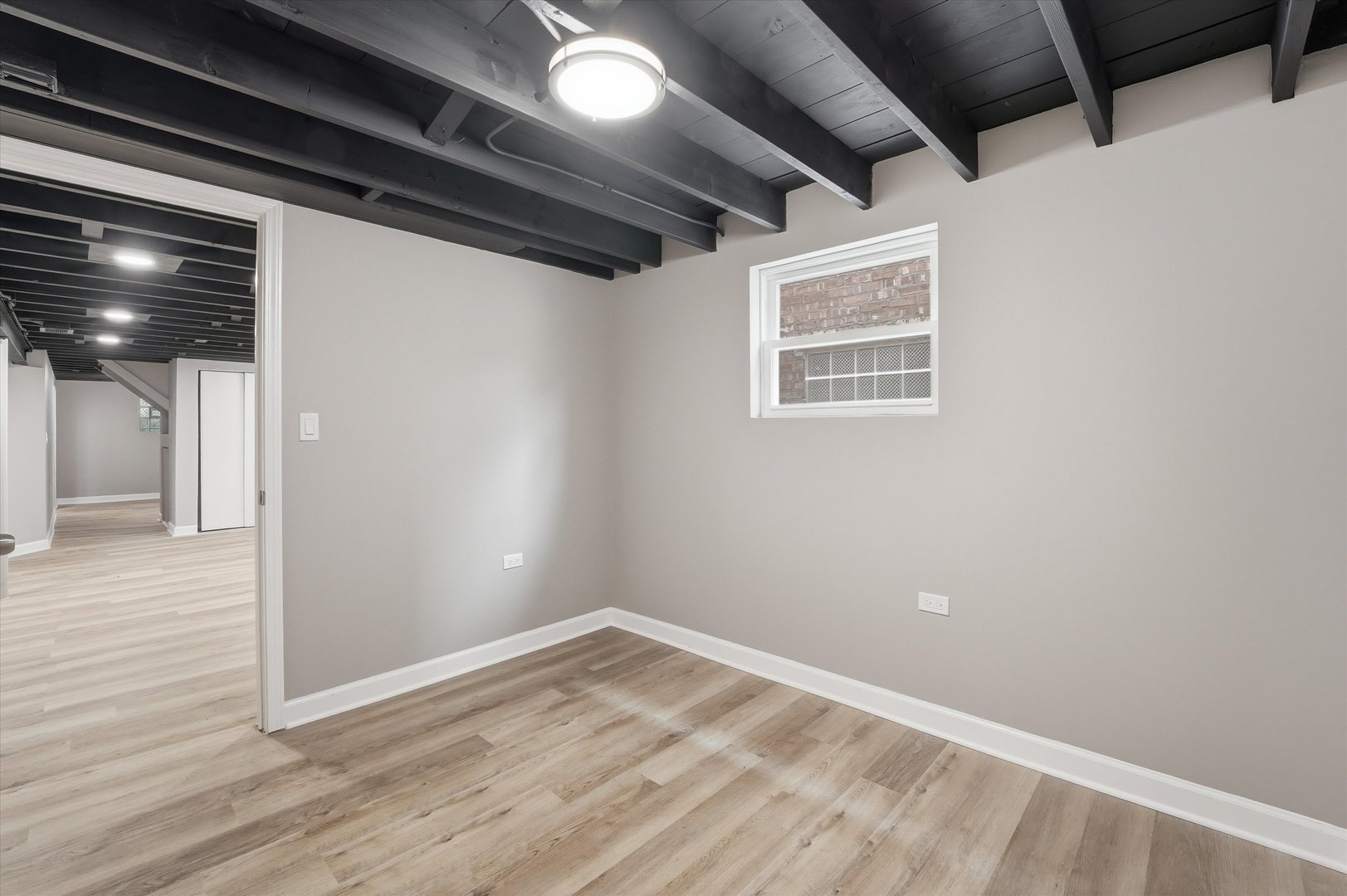 5515 S Oakley Avenue Property Photo 18