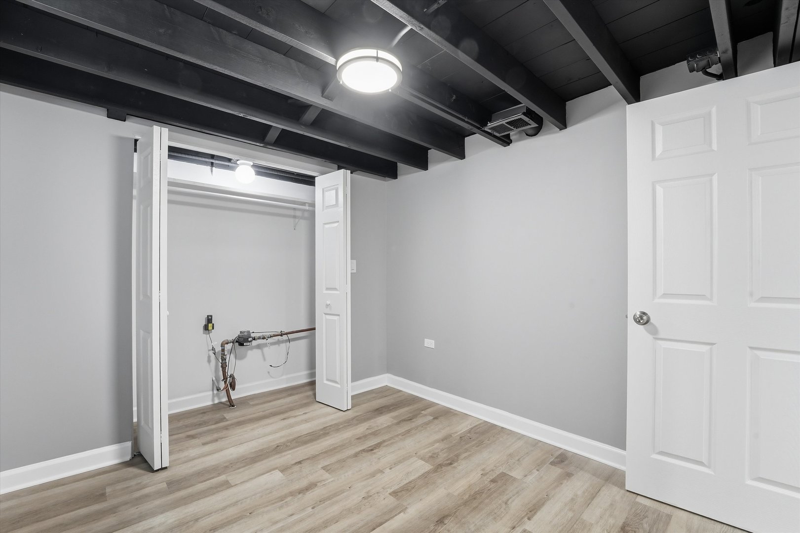 5515 S Oakley Avenue Property Photo 19