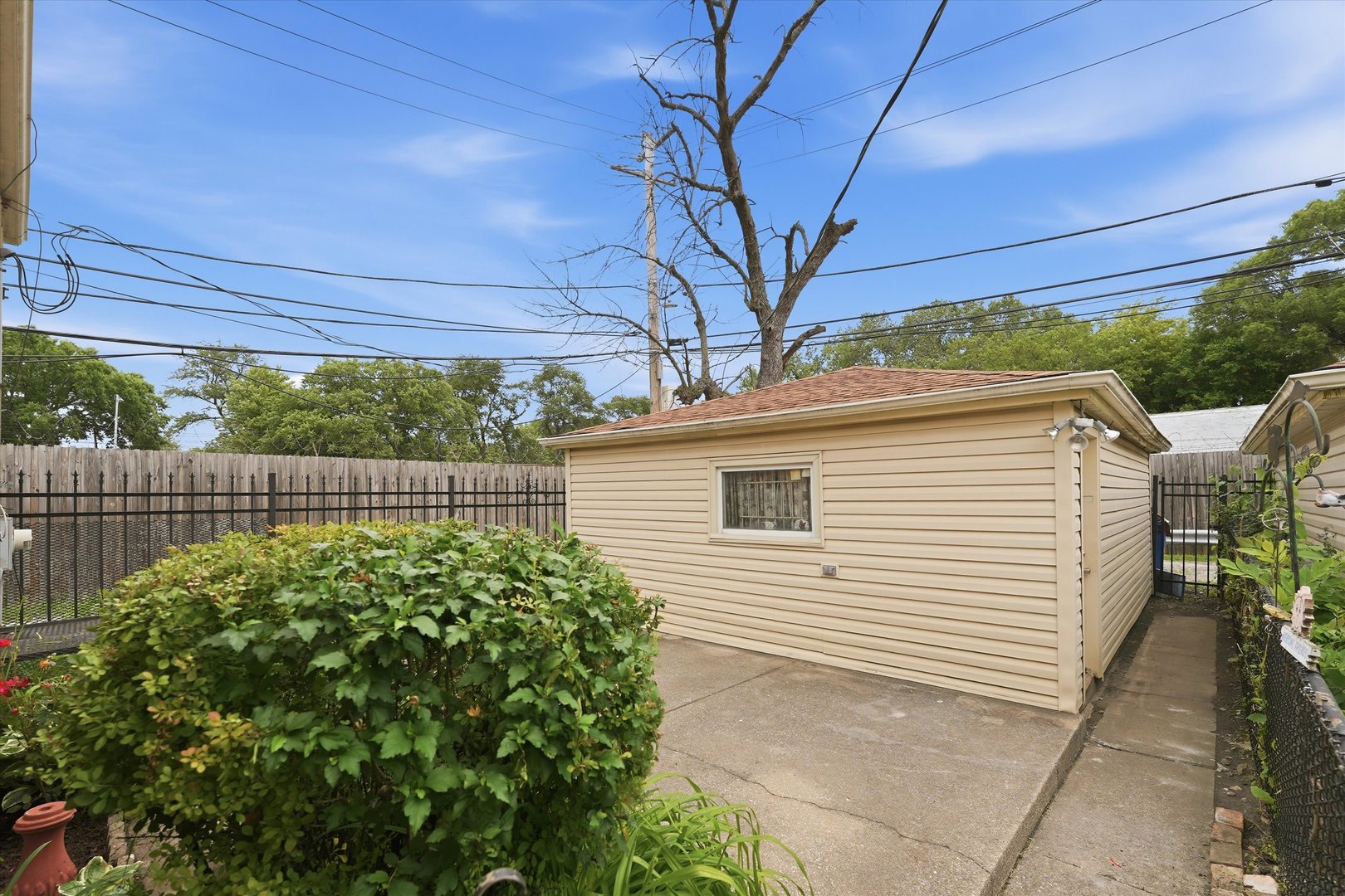 5515 S Oakley Avenue Property Photo 26