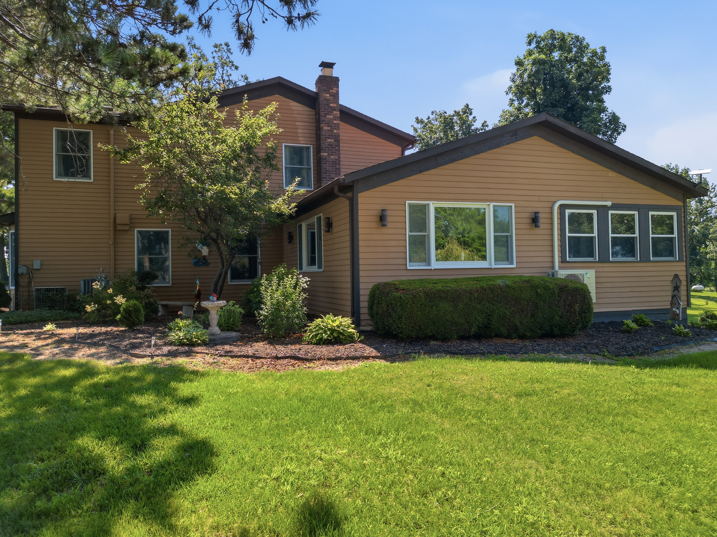 8178 Oakville Road Property Photo 5