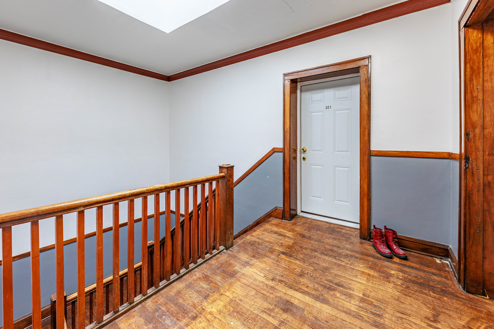 1513 W 87th Street Property Photo 4