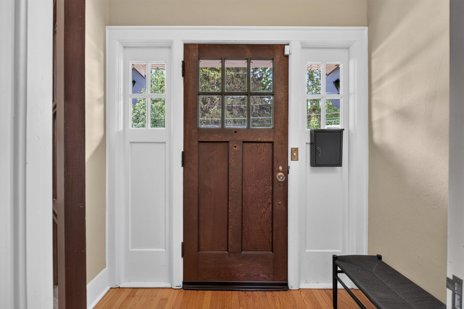 46 Kenwood Avenue Property Photo 4