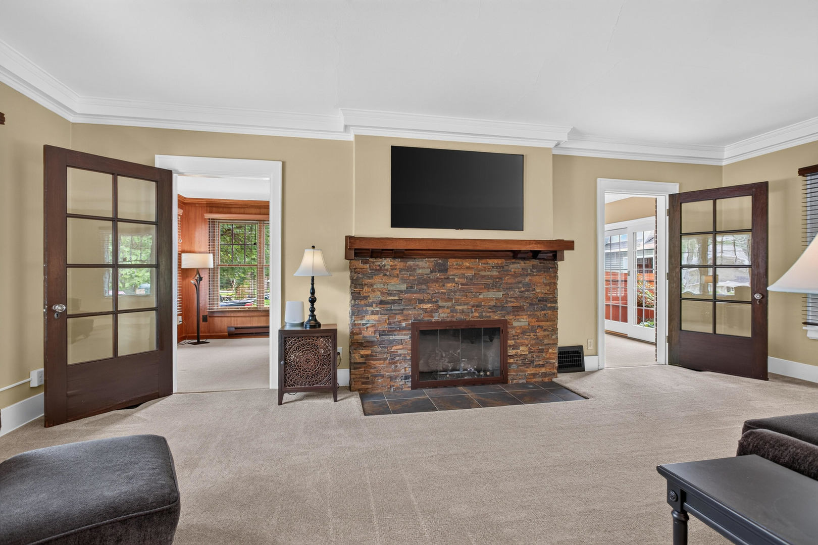 46 Kenwood Avenue Property Photo 7