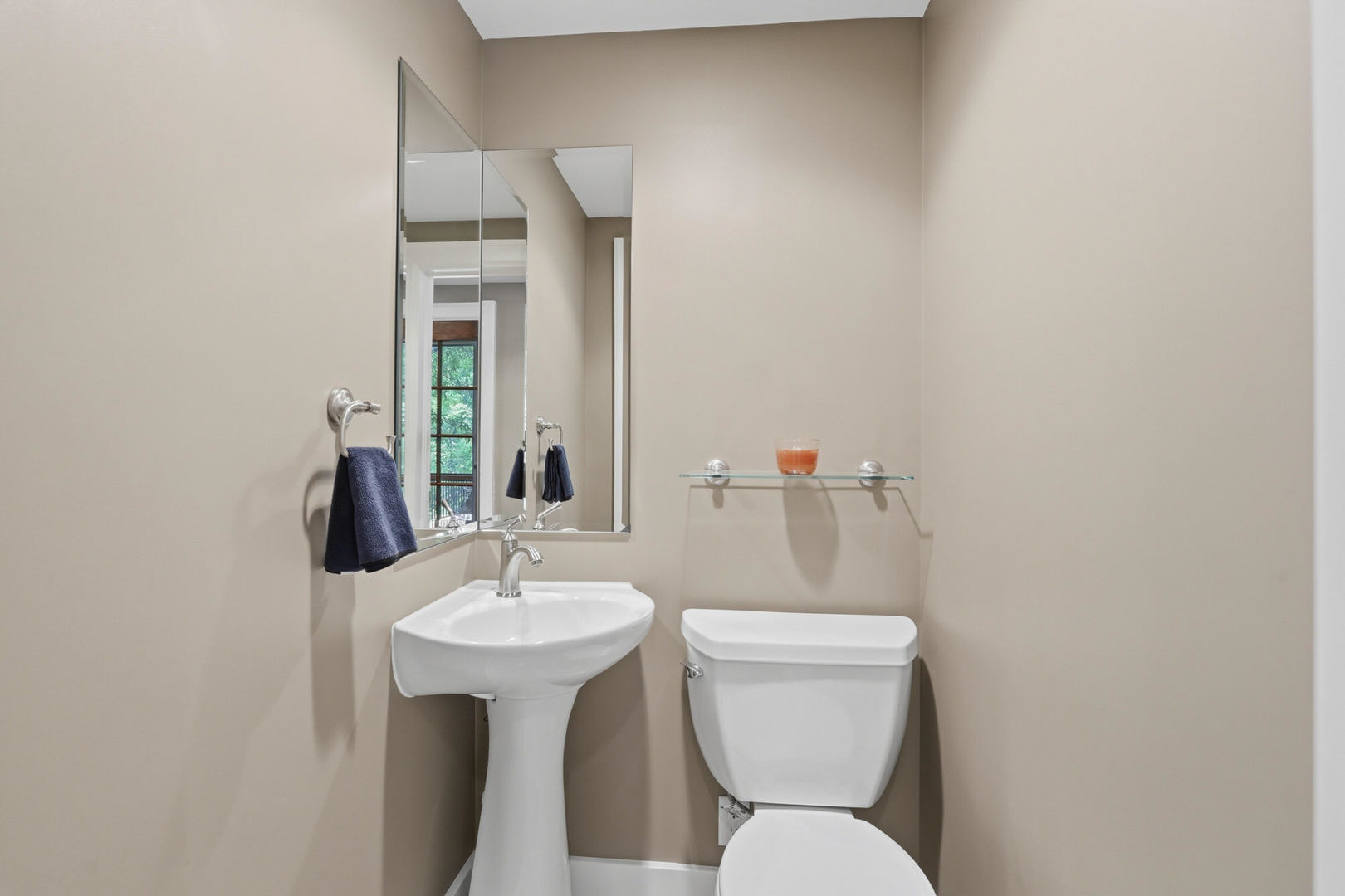 46 Kenwood Avenue Property Photo 25