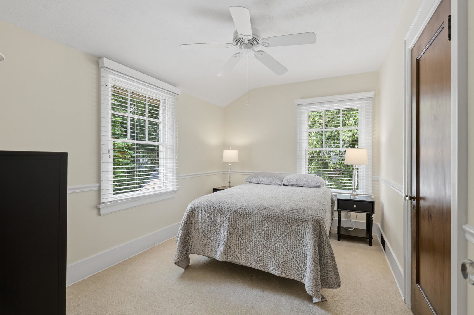 46 Kenwood Avenue Property Photo 27