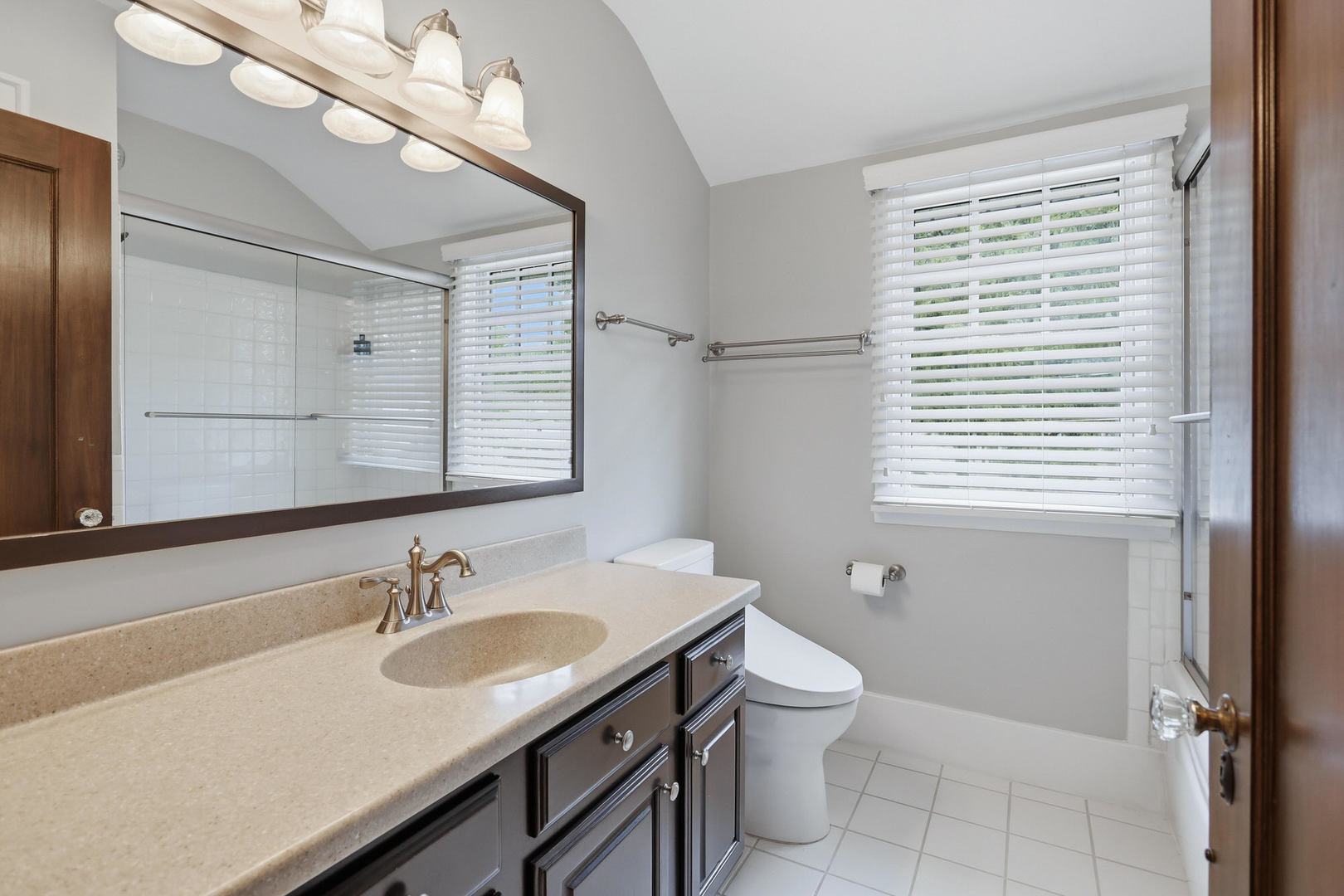 46 Kenwood Avenue Property Photo 31