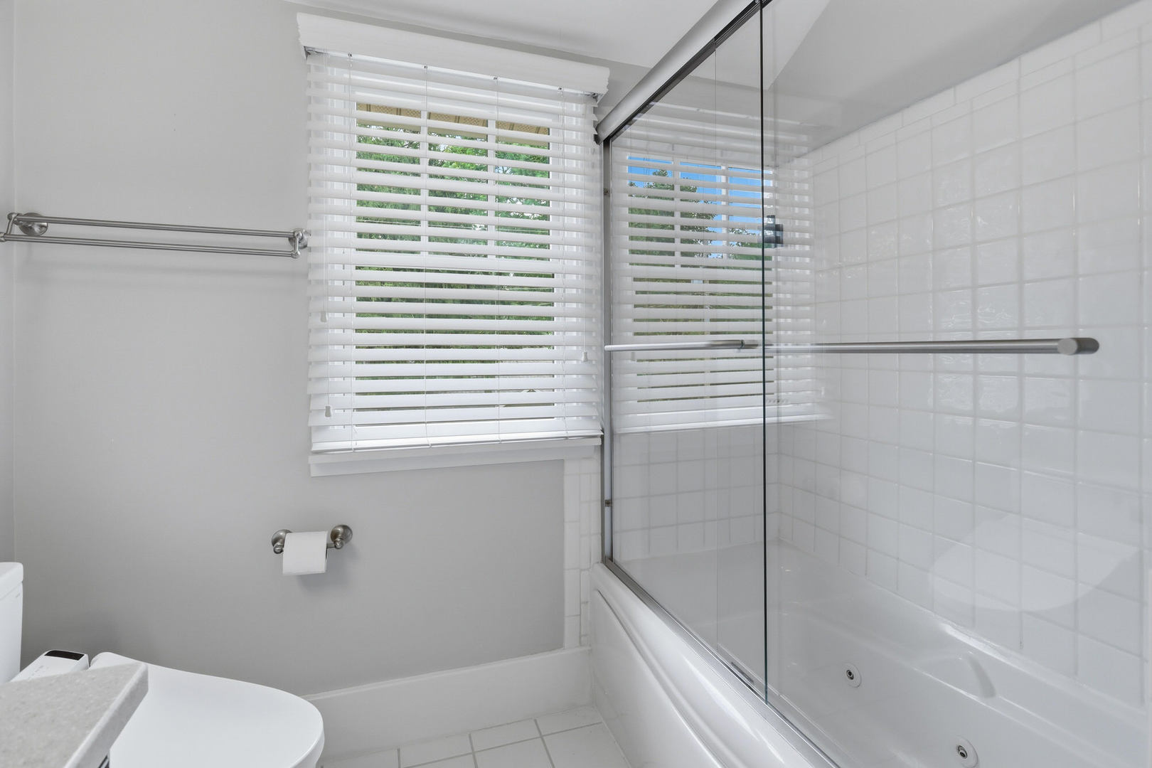 46 Kenwood Avenue Property Photo 32