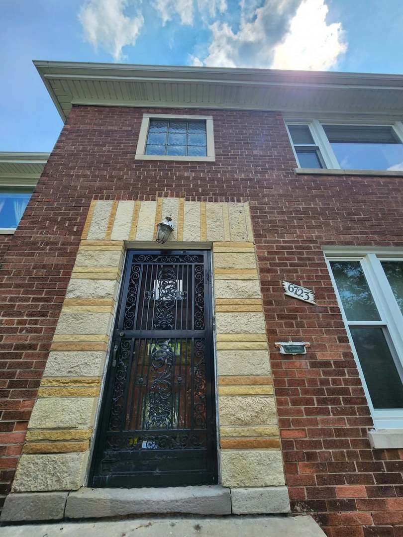6723 S Euclid Avenue Property Photo 1