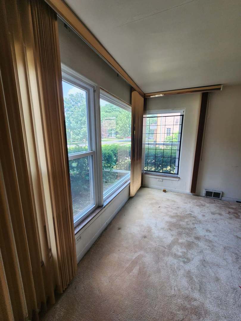 6723 S Euclid Avenue Property Photo 7