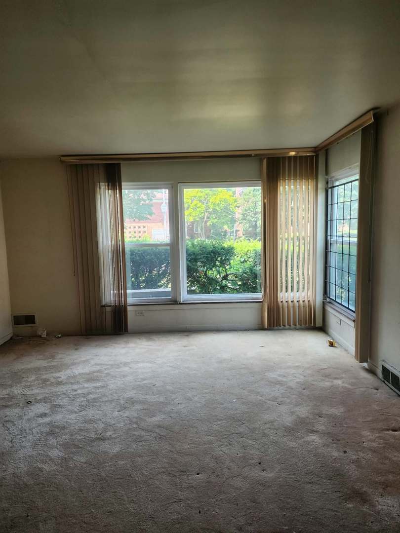 6723 S Euclid Avenue Property Photo 8