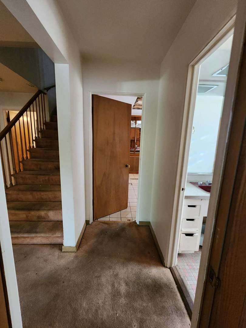 6723 S Euclid Avenue Property Photo 12