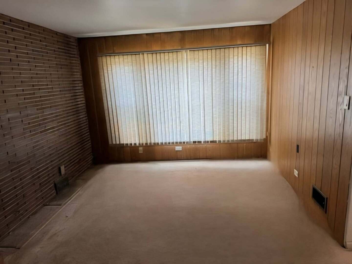 6723 S Euclid Avenue Property Photo 14