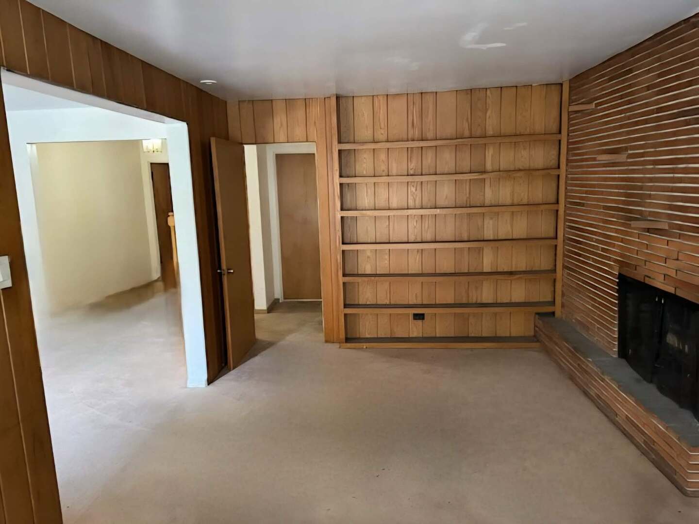 6723 S Euclid Avenue Property Photo 16
