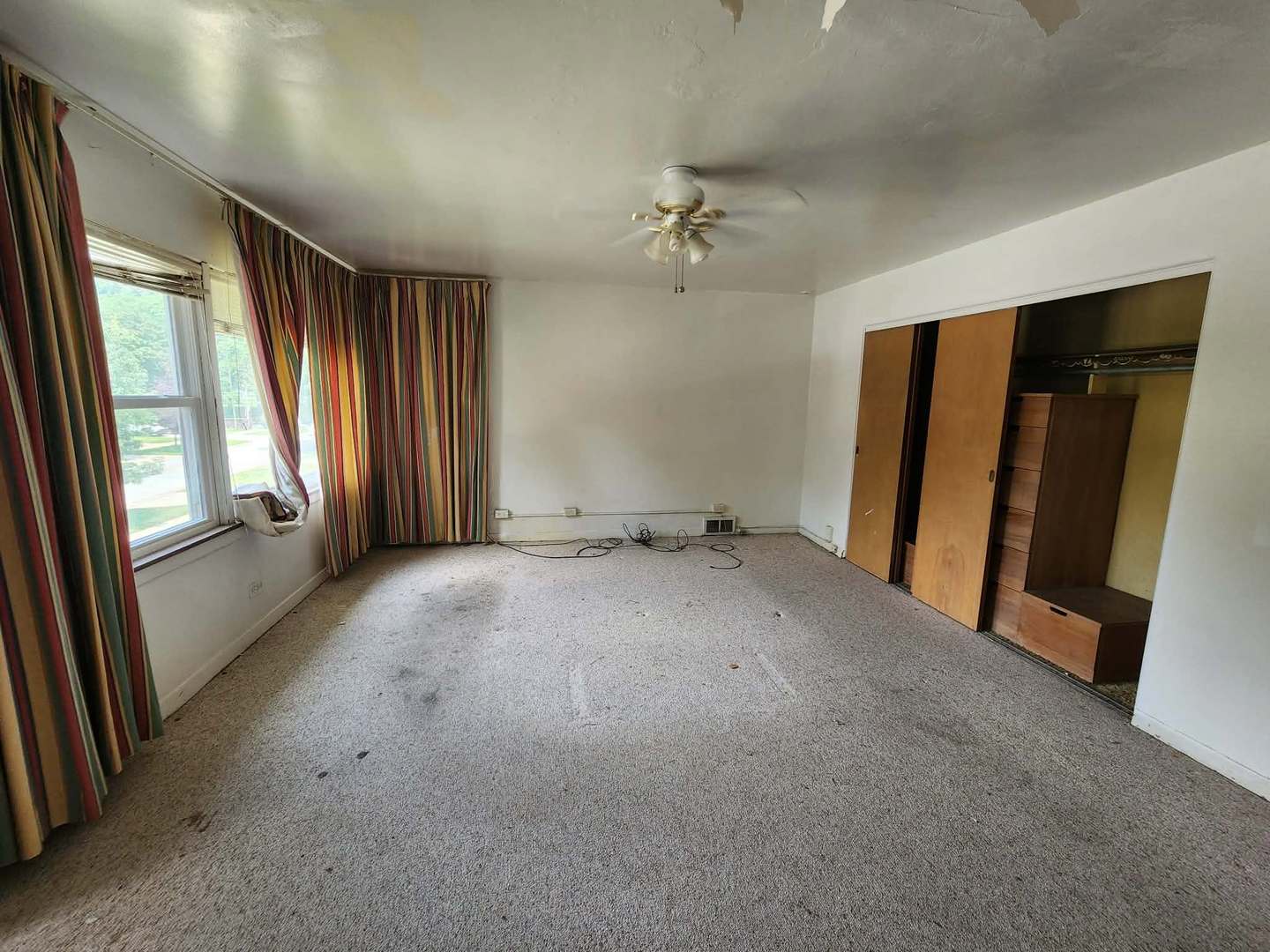 6723 S Euclid Avenue Property Photo 26