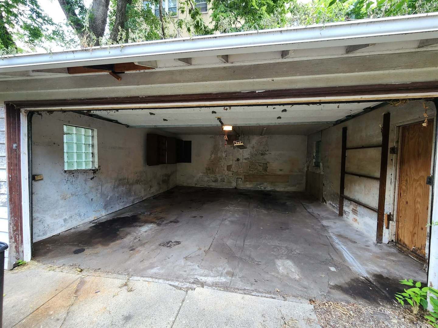 6723 S Euclid Avenue Property Photo 37