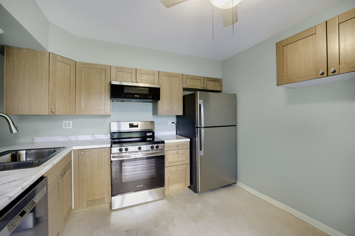 901 Vose Drive Property Photo 15