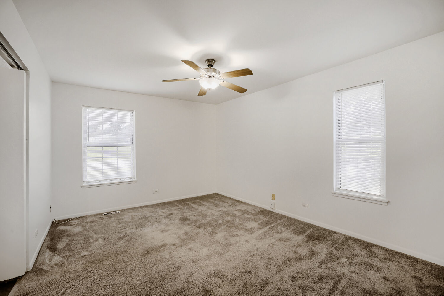 901 Vose Drive Property Photo 25