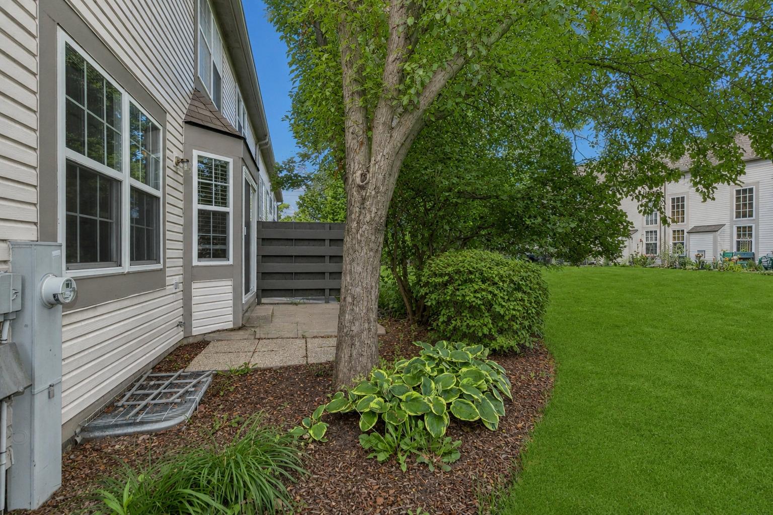 651 Lancaster Circle Property Photo 5
