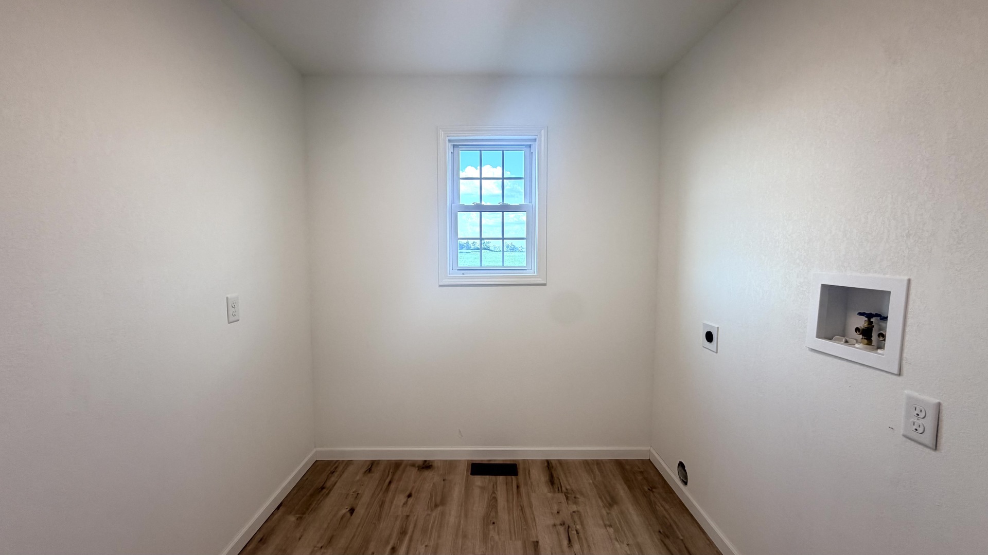 768 Fulton Drive Property Photo 14